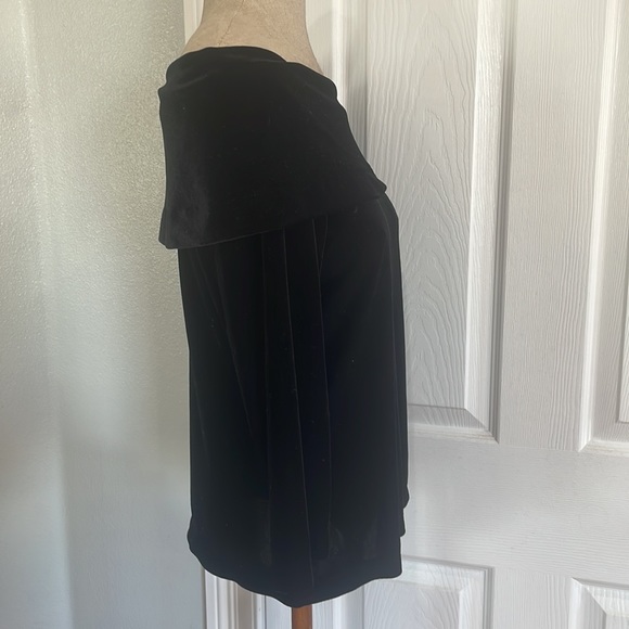 New York & company stretch top off the shoulder velvet 3/4 sleeve women’s size M - Picture 3 of 11